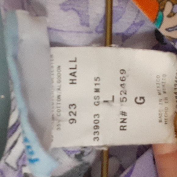 Scrub Top Halloween Print - Picture 3 of 4